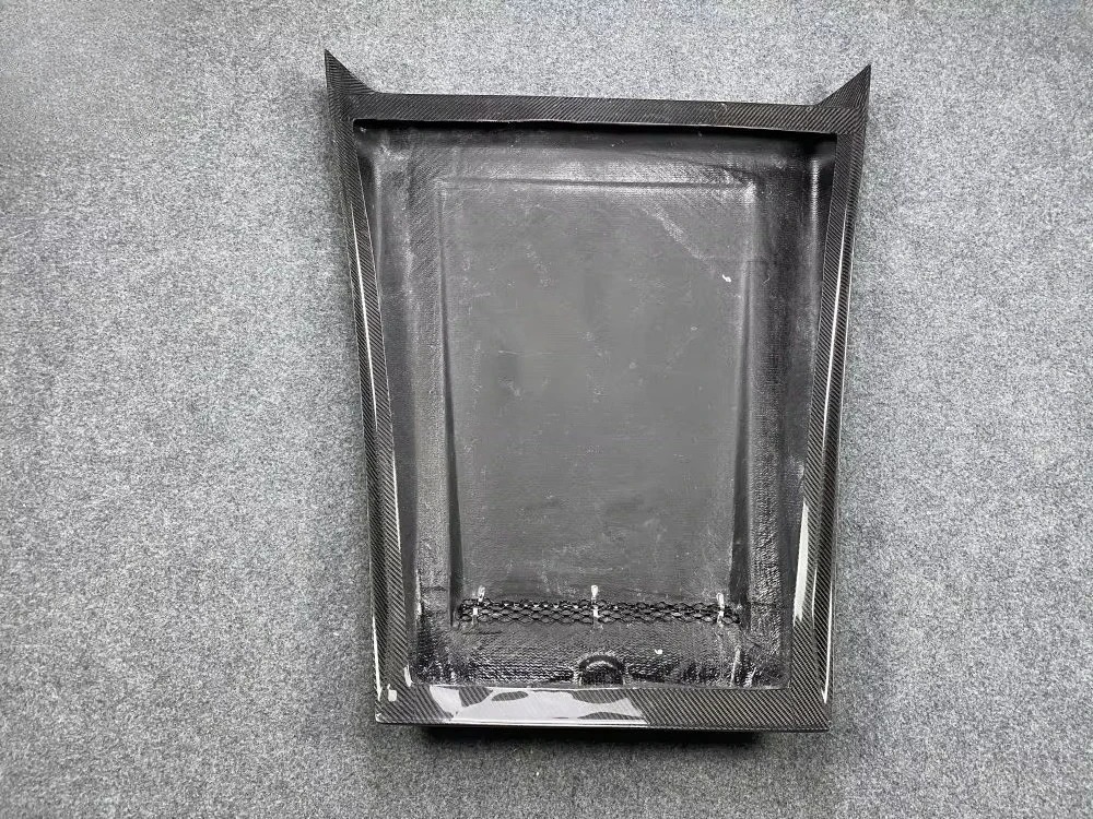 Auto Accessories Carbon Fiber Front Engine Hood Vent Cover for  G-Class W463 G500 G550 G55 G63 Car Hood